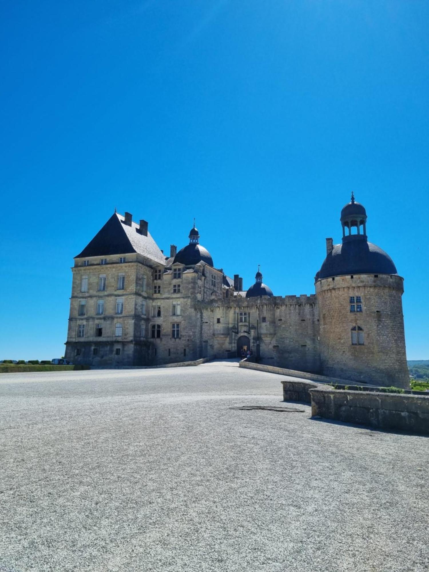 Hotel Au Perigord Noir Hautefort Exteriér fotografie
